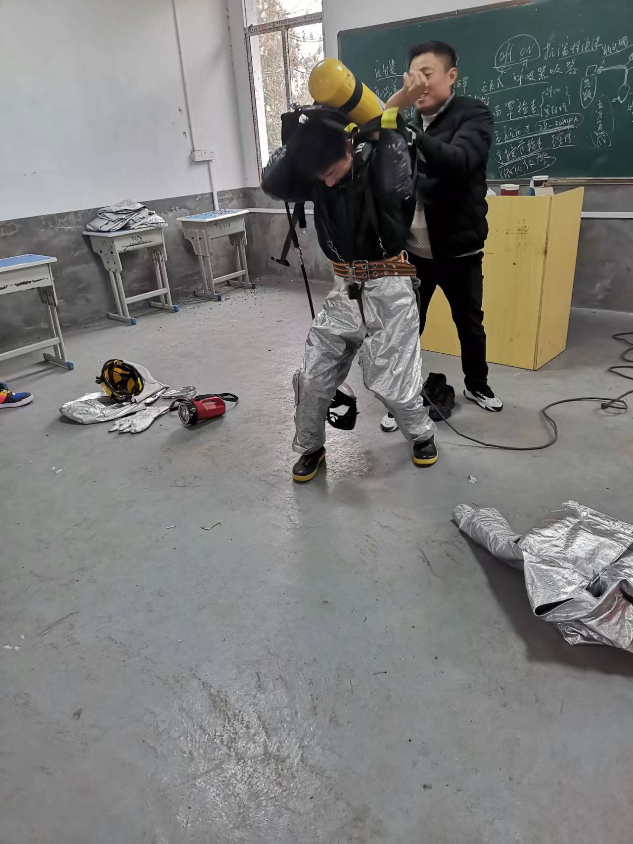 实操演练.jpg